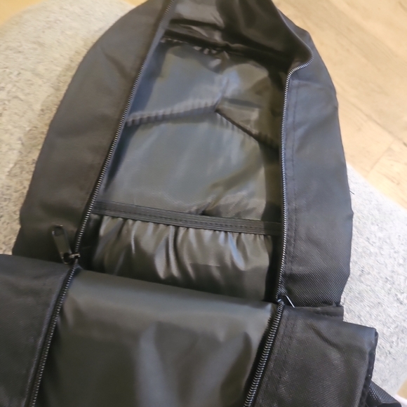 Rick & Morty, 17" backpack.  Vivid colors - Picture 9 of 14